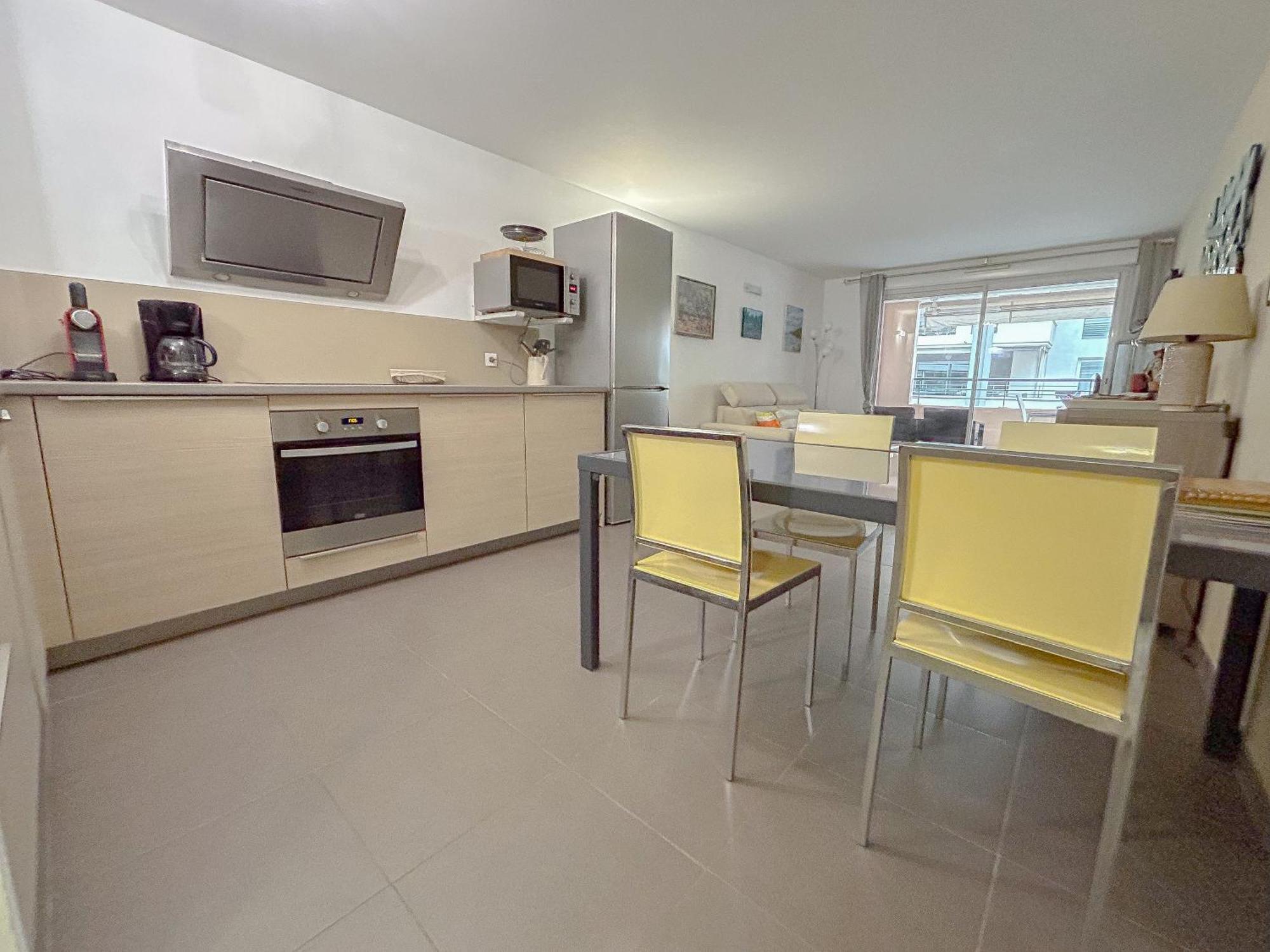 Appartement Centrale A 100 M Des Plages Rue De Provence Saint-Raphaël エクステリア 写真